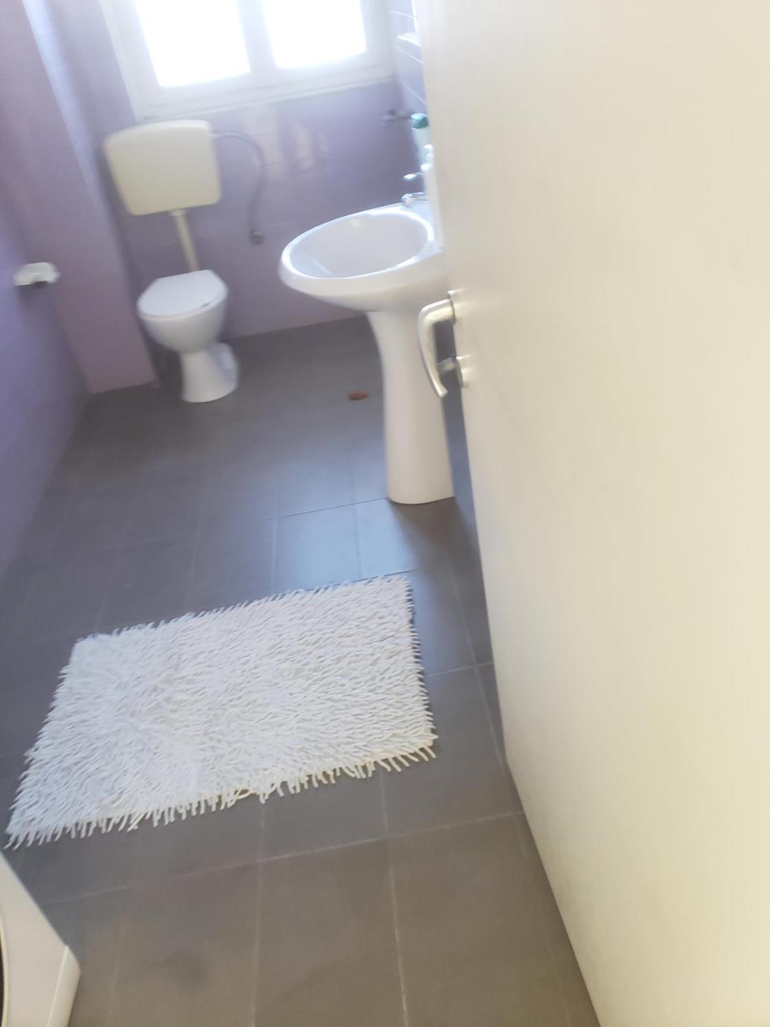 Hostel Oakland Тирана Екстериор снимка