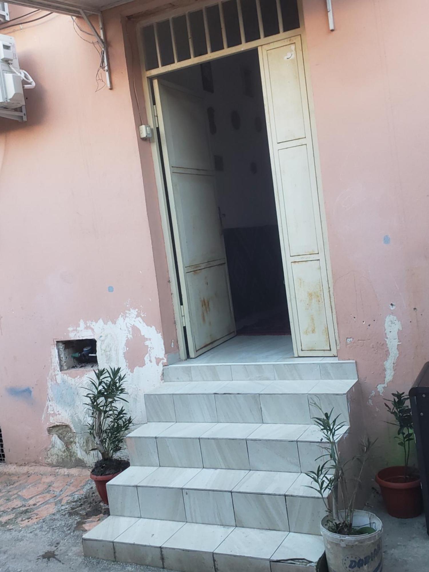 Hostel Oakland Тирана Екстериор снимка